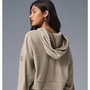 ALO Yoga Muse Hoodie size medium (8-10) colour Gravel Heather